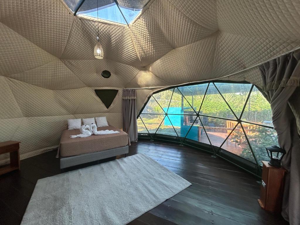 Ένα ή περισσότερα κρεβάτια σε δωμάτιο στο Fortuna Glamping