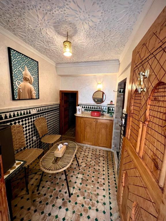 Kuchyň nebo kuchyňský kout v ubytování Artisanal Cozy studio médina