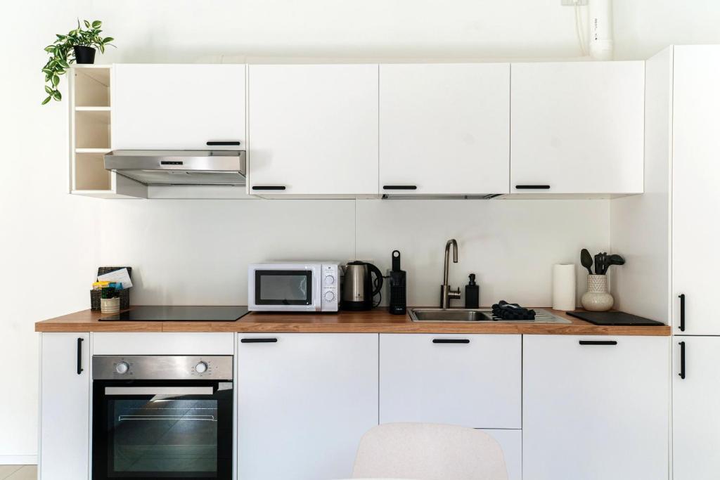 Lario Suite Apartments by Quokka 360 - With parking Next to Como City - 9