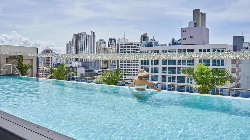 Bazén v ubytování Gran Evenia Panamá Hotel nebo v jeho okolí