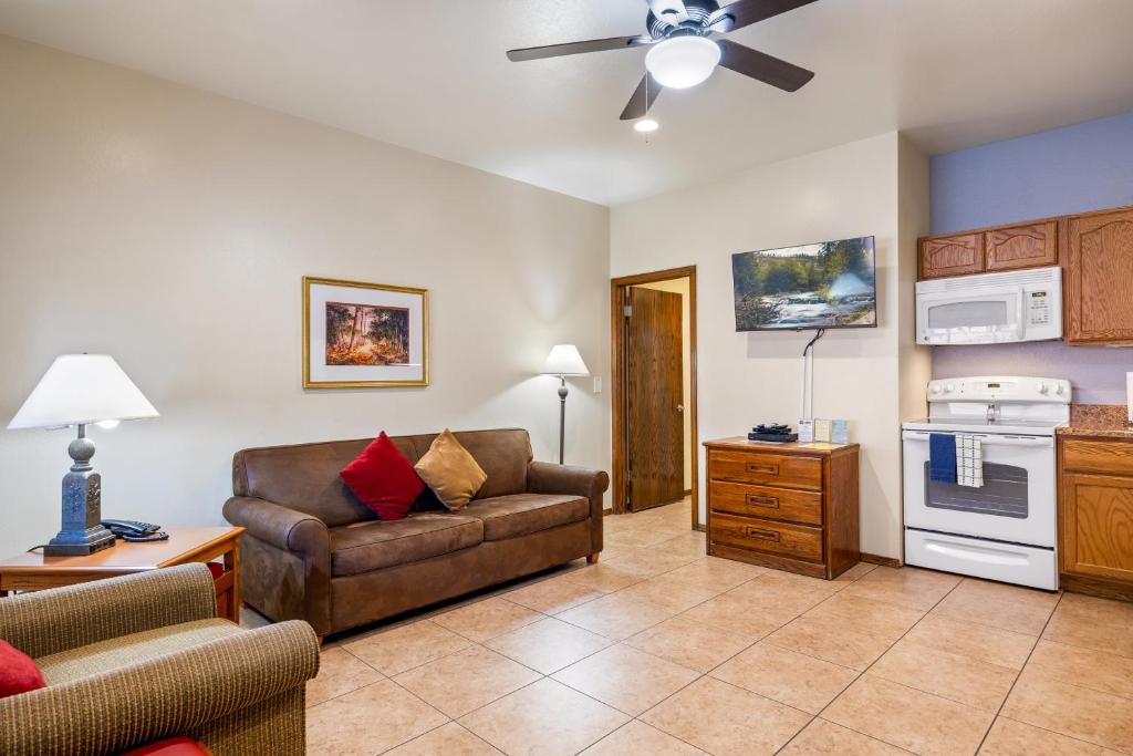 Kuchyň nebo kuchyňský kout v ubytování Pine - Apache - Roundhouse Resort and Spa