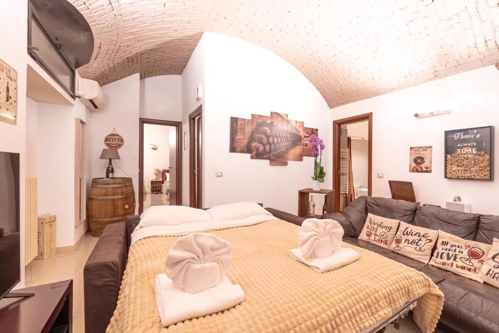 The Wine Cave, Spacious 2BR, Steps from Milano Centrale, ideal for large groups and families