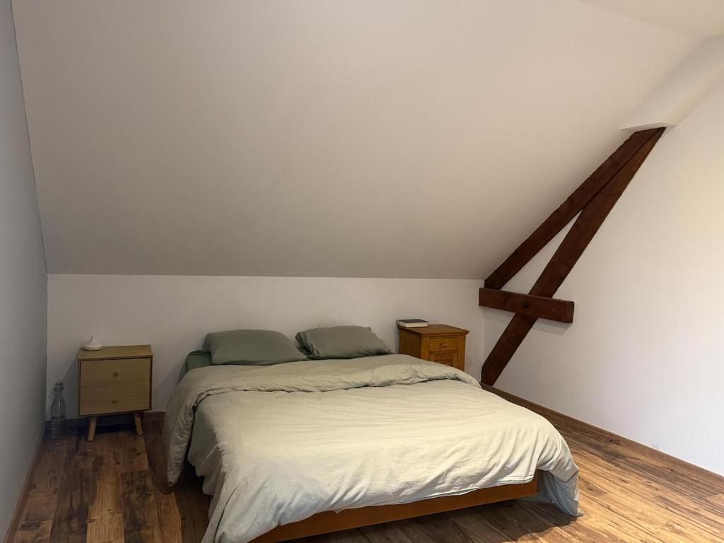 Postel nebo postele na pokoji v ubytování House of Notre-Dame-Du-Haut Ronchamp