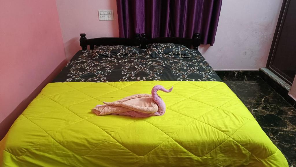 Postel nebo postele na pokoji v ubytování Baada Beach VT stay