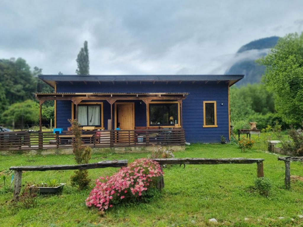 Κήπος έξω από το Casa de campo en Llifén