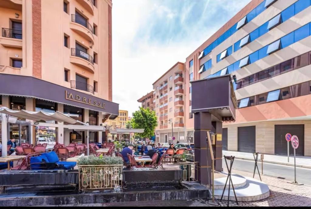 Το κτήριο όπου στεγάζεται  το διαμέρισμα