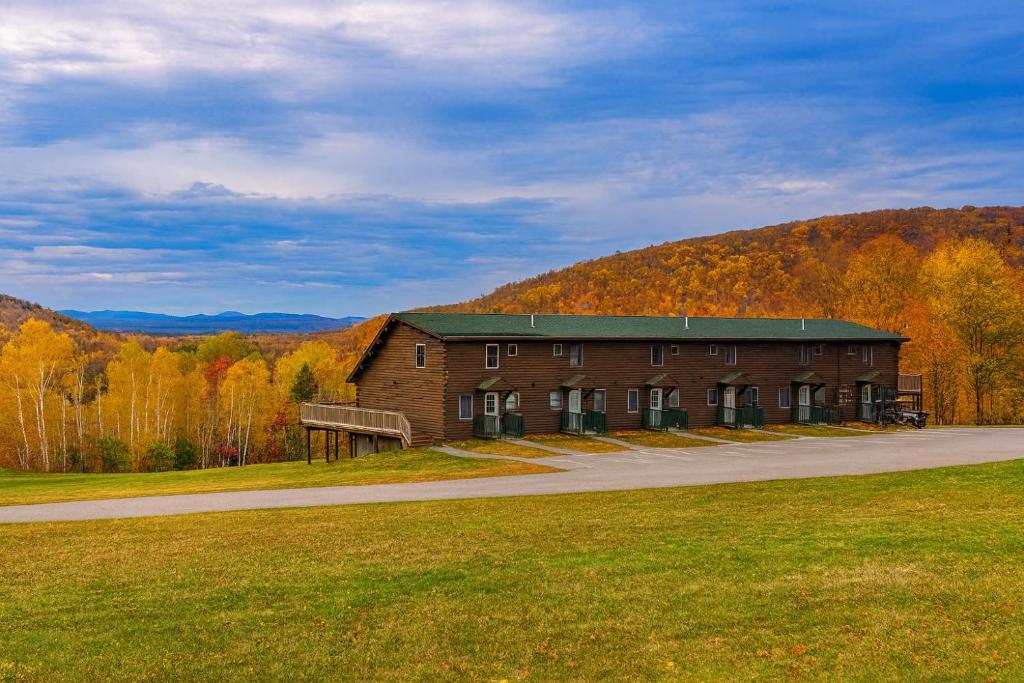 Foto dalla galleria di Vacationland Estates Resort a Island Falls