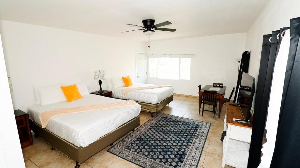 Sierra Lodge Three Rivers - 
