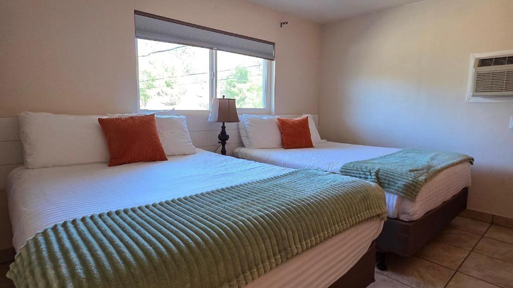 Sierra Lodge Three Rivers - 