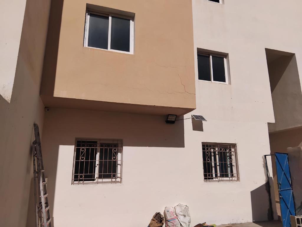 Budova, kde se prázdninový dům nachází