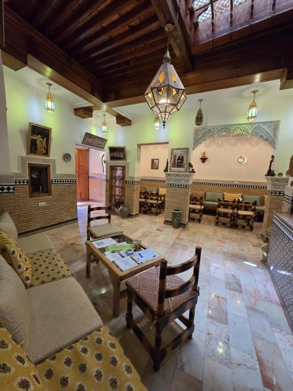 O zonă de relaxare la Riad Bab Rahba