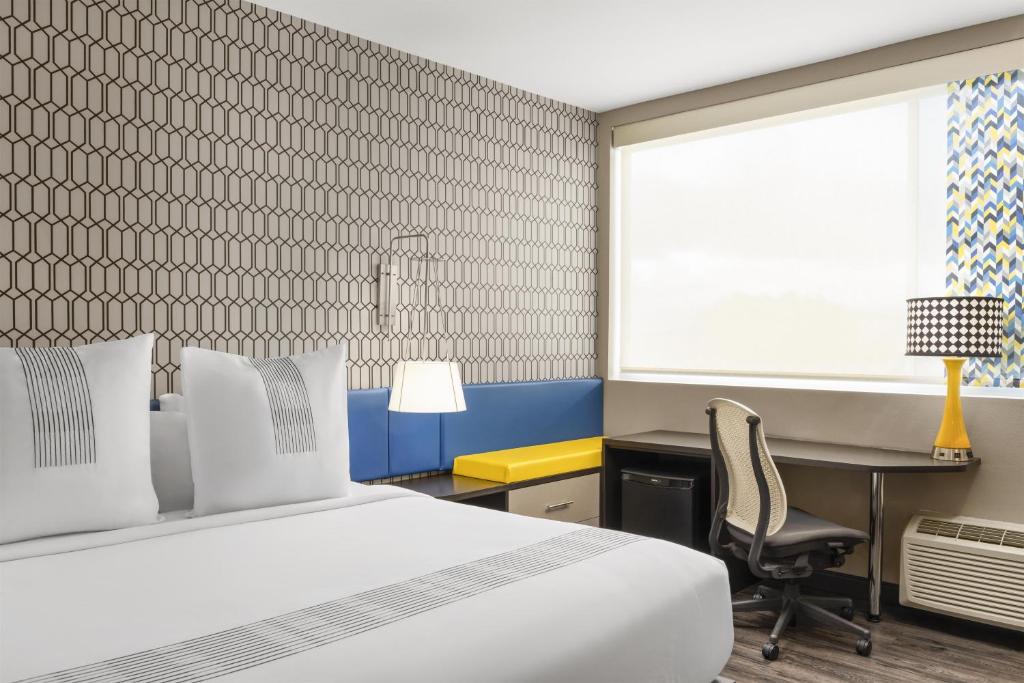 GLō Best Western Dawley Farms In Sioux Falls photo