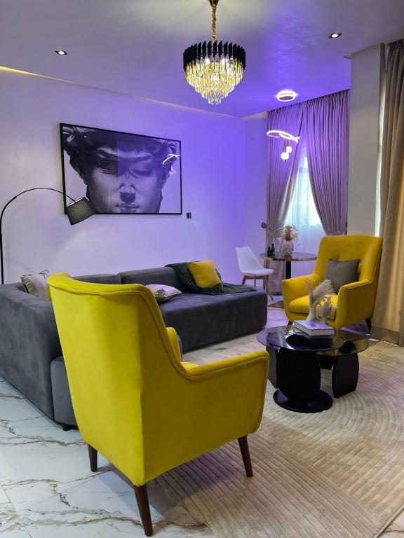 Posezení v ubytování Luxury 2Bed With Pool Shuga apartment