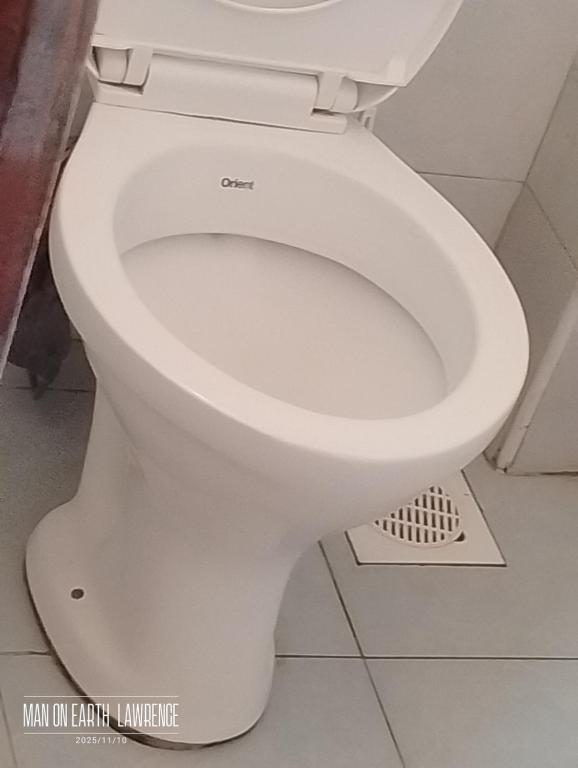 Ένα μπάνιο στο Lawrence place