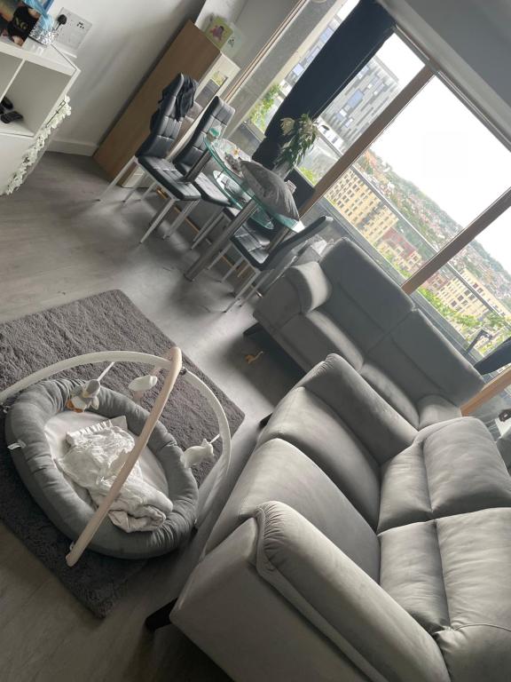 Istumisnurk majutusasutuses The Penthouse suite with balcony