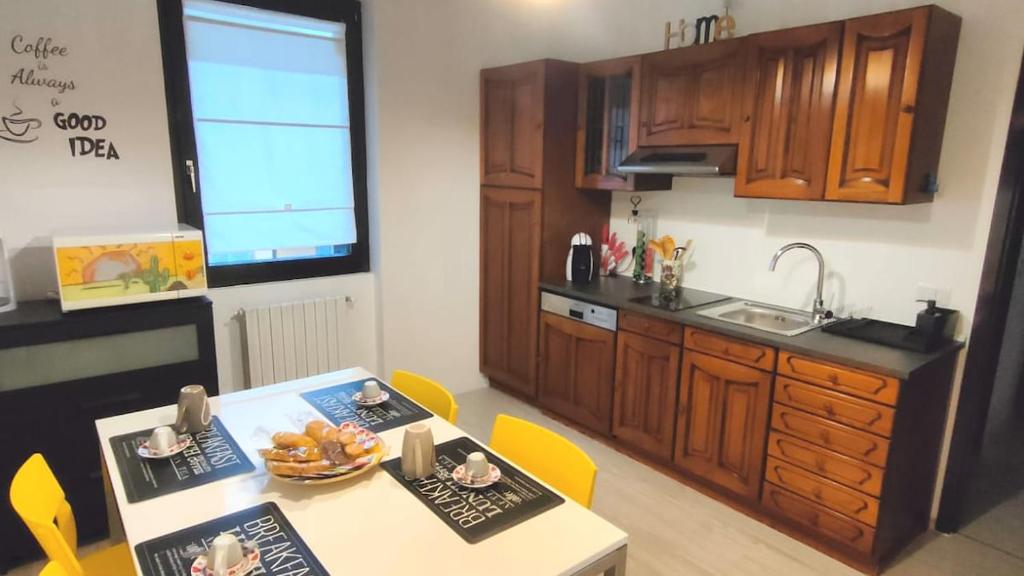 Η κουζίνα ή μικρή κουζίνα στο Apartment in the historic center - Tirano - Casa Vacanze da Amy