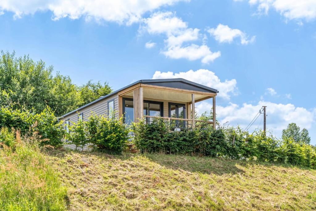 Zahrada ubytování Camping Papillon Bouillon - Vakantiehuis Premium