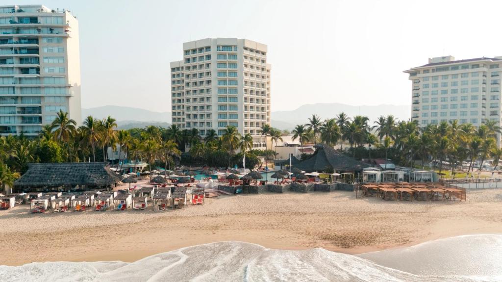 Sunscape Dorado Pacifico Ixtapa Resort & Spa- All Inclusive
