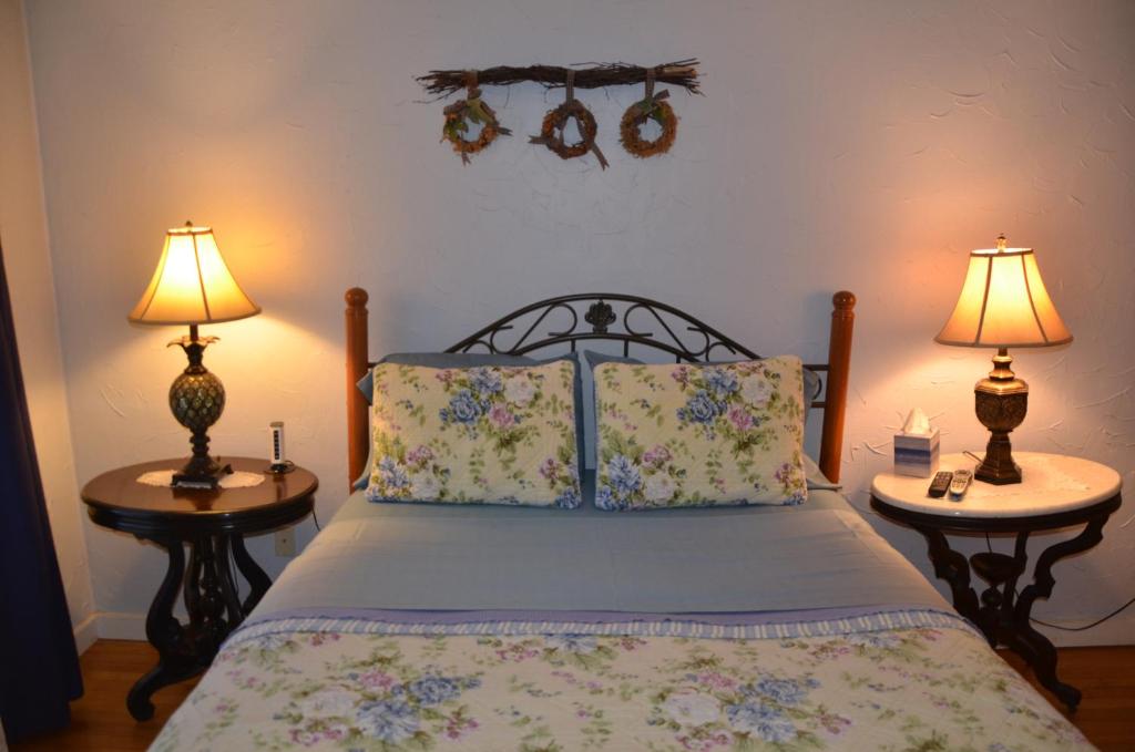 Cornwall Inn - Budget Double Room