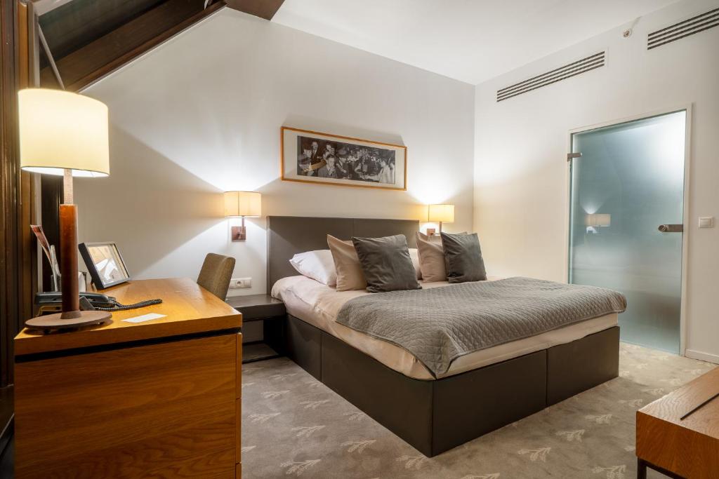 
King Room with Two King Beds
