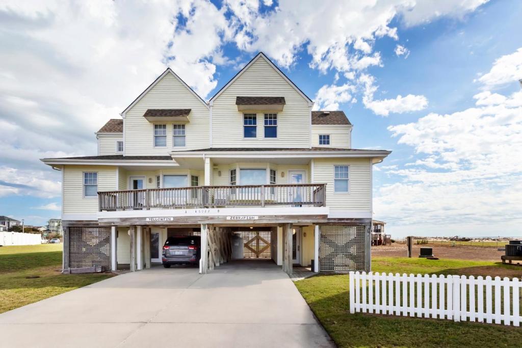 Tòa nhà nơi nhà nghỉ dưỡng tọa lạc