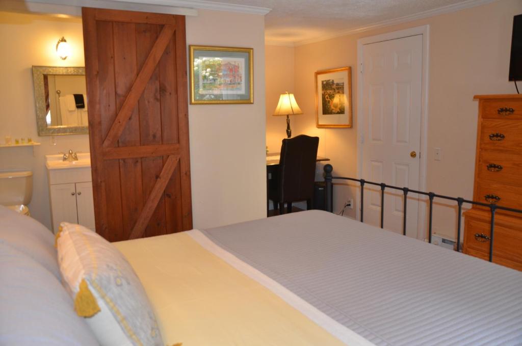 Cornwall Inn - King Room