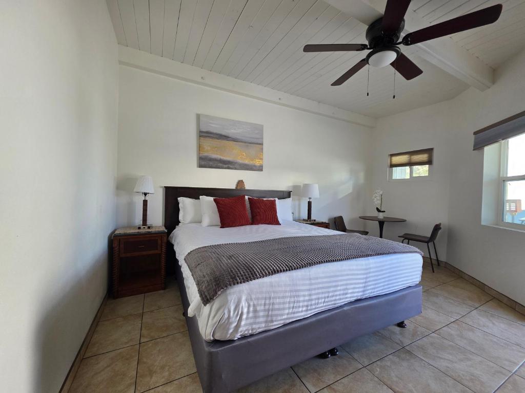 Sierra Lodge Three Rivers - 