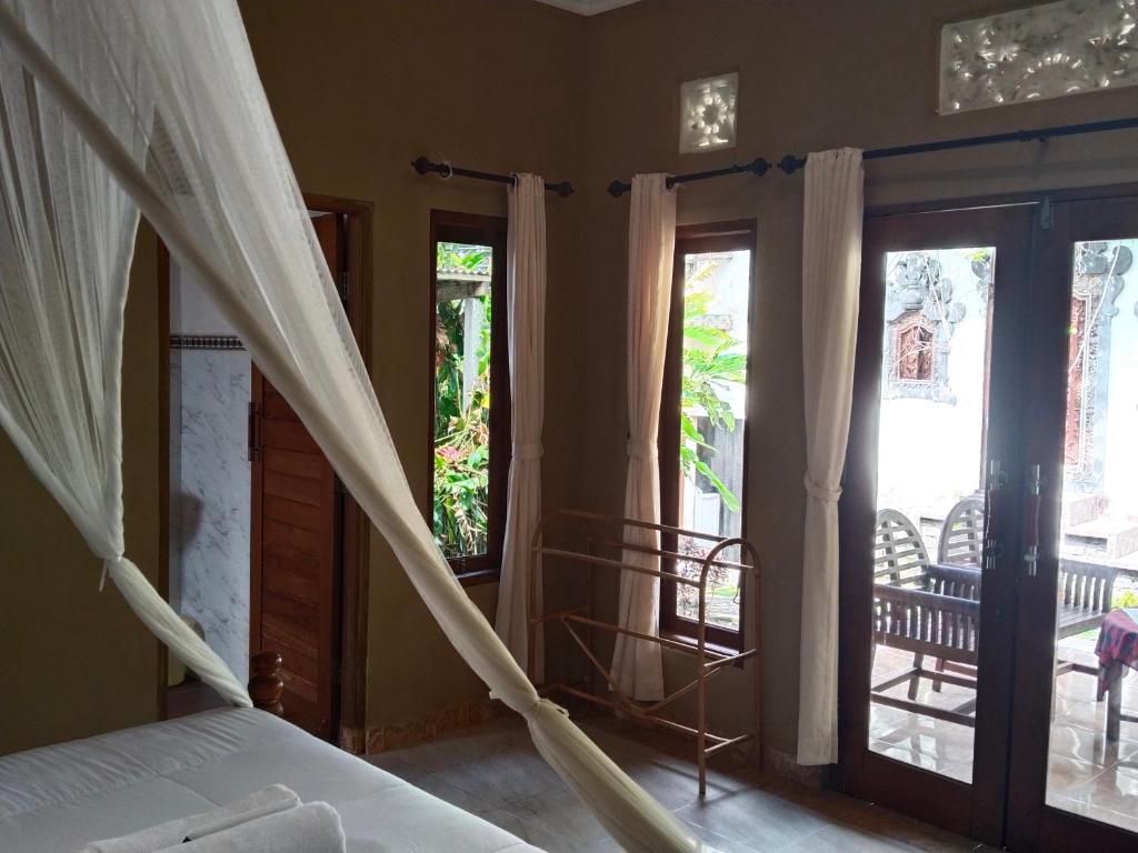 Khailash Warung and Home Stay - 18