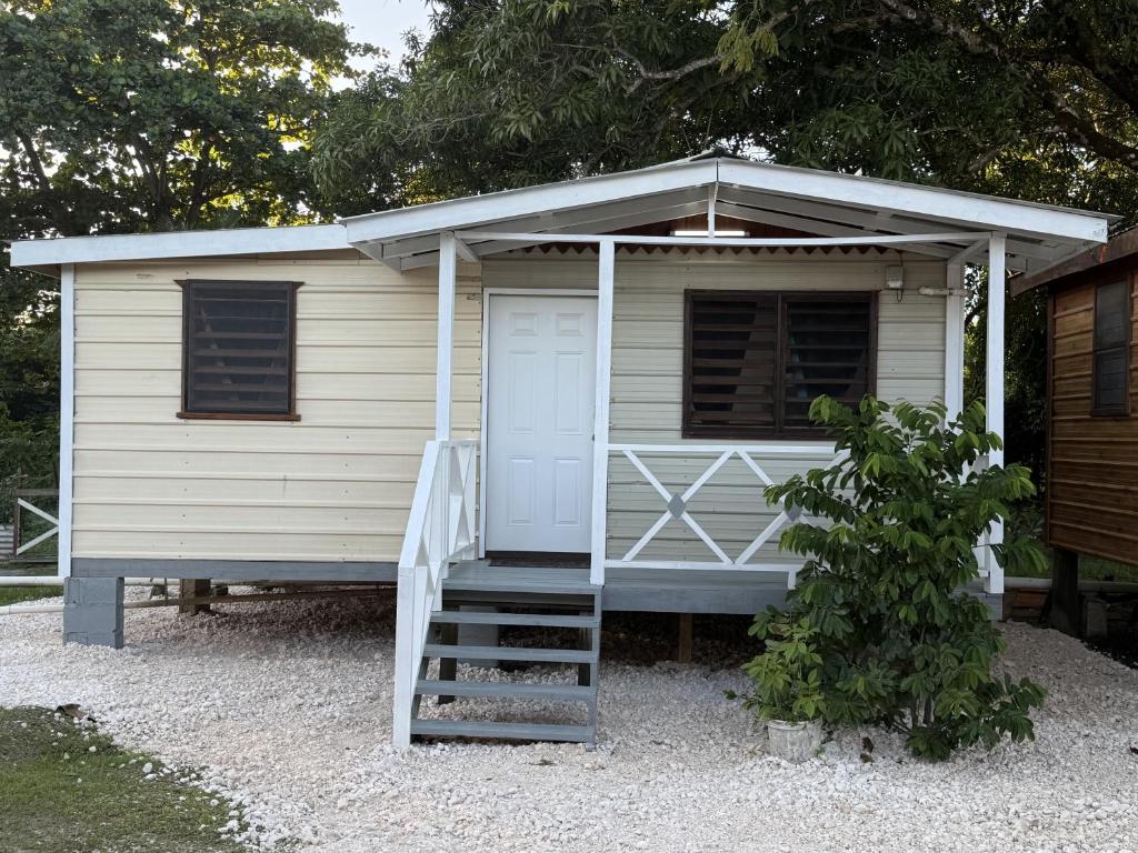 Το κτήριο όπου στεγάζεται  η βίλα