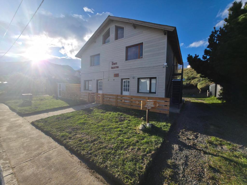 Tòa nhà nơi căn hộ tọa lạc