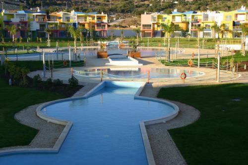 Bazén v ubytování Orada Apartamentos Turísticos - Marina de Albufeira nebo v jeho okolí