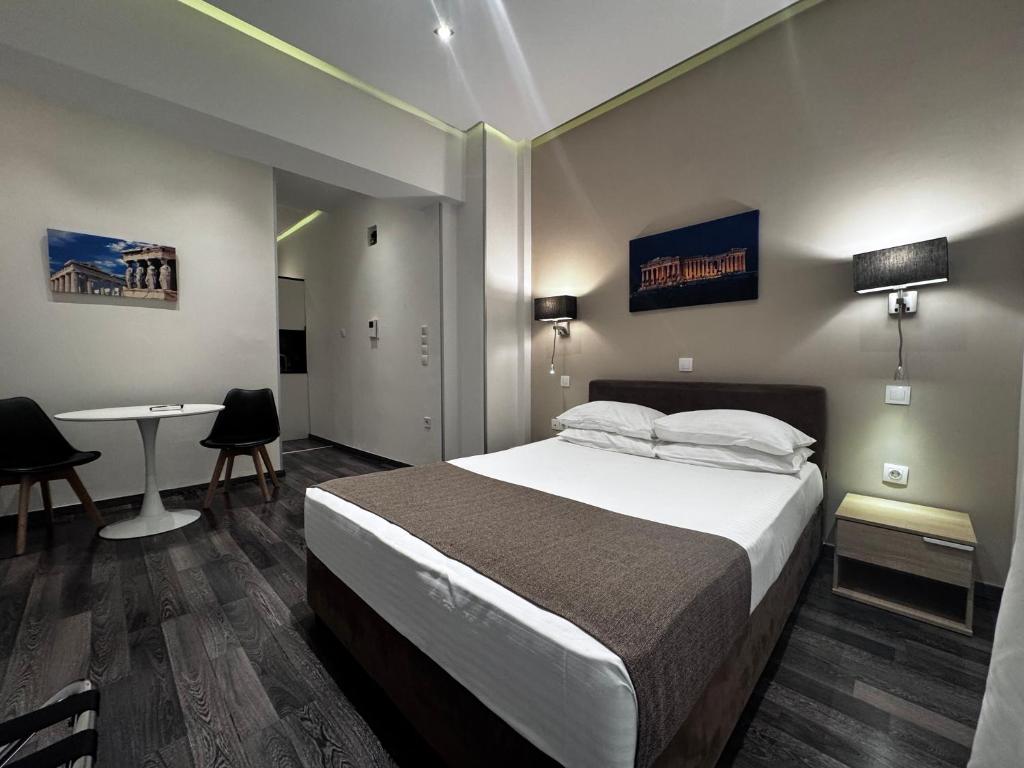 Athens Stay 30