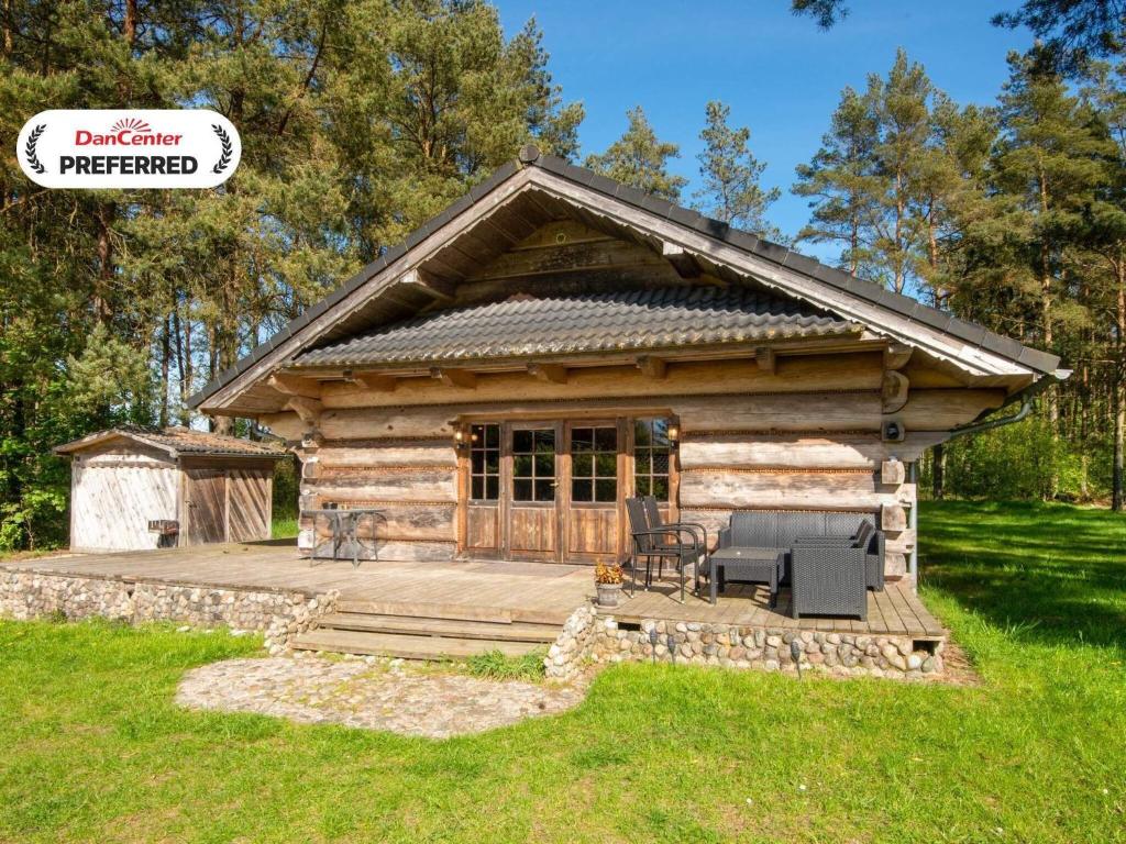 Το κτήριο όπου στεγάζεται  η παραθεριστική κατοικία