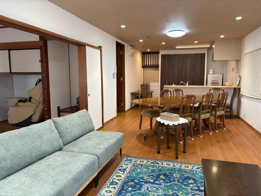 Kenichi Retreat
