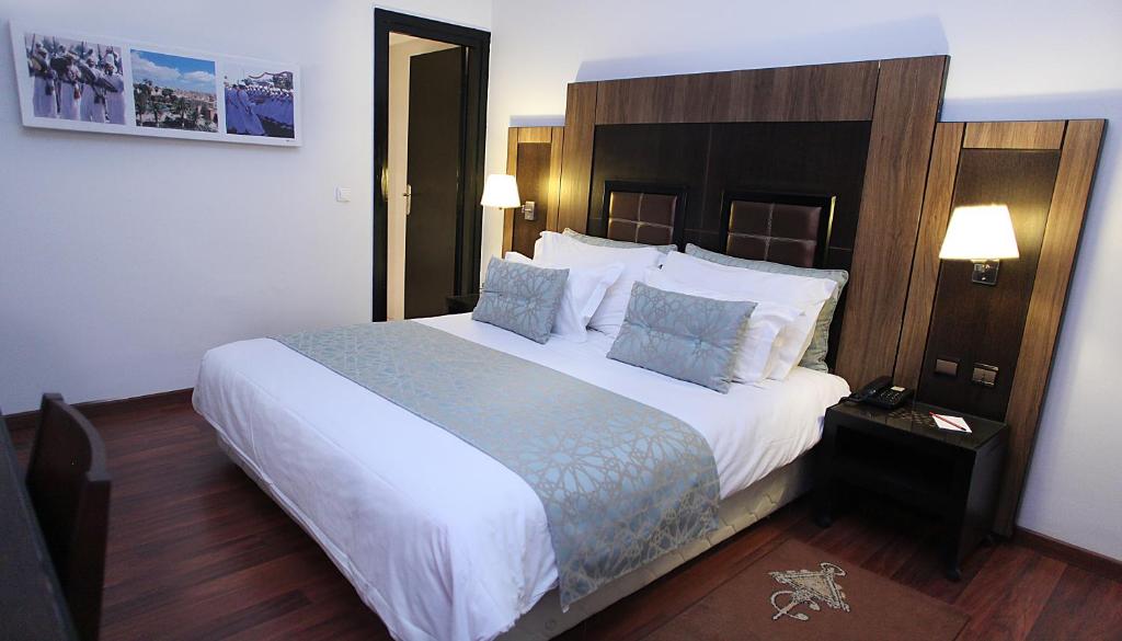 Atlas Orient - Single Room With Pool View
