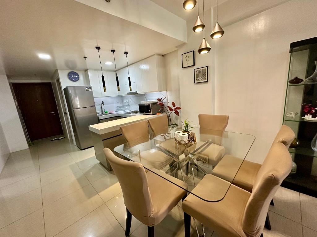 Kathys Crib 2Bedroom MOA View at Shell Residence Images