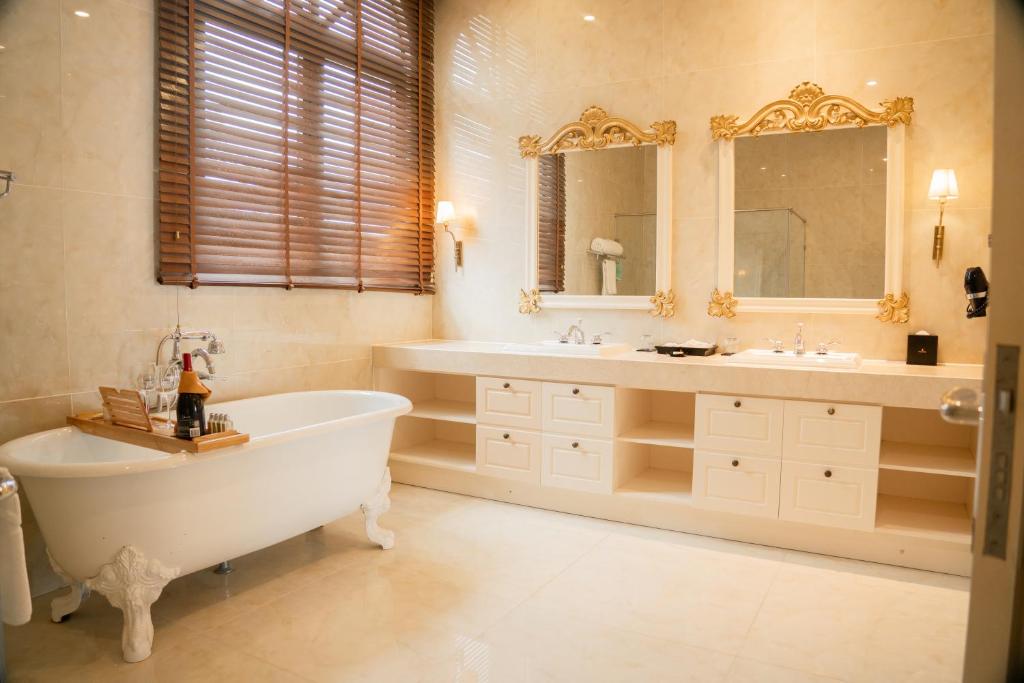 Ocean Haven Villa 4-Bedroom