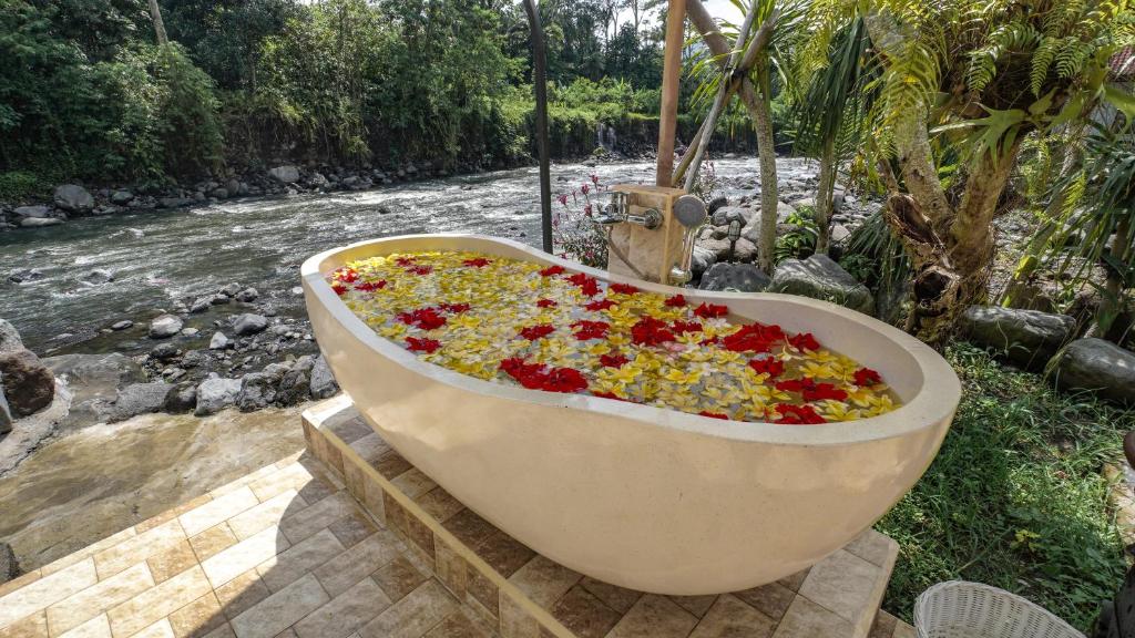 The River Island Sidemen - 6