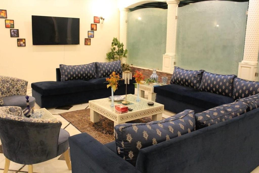 Posezení v ubytování Aazaan's Paradise