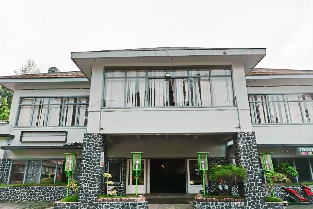 Το κτήριο όπου στεγάζεται  το θέρετρο