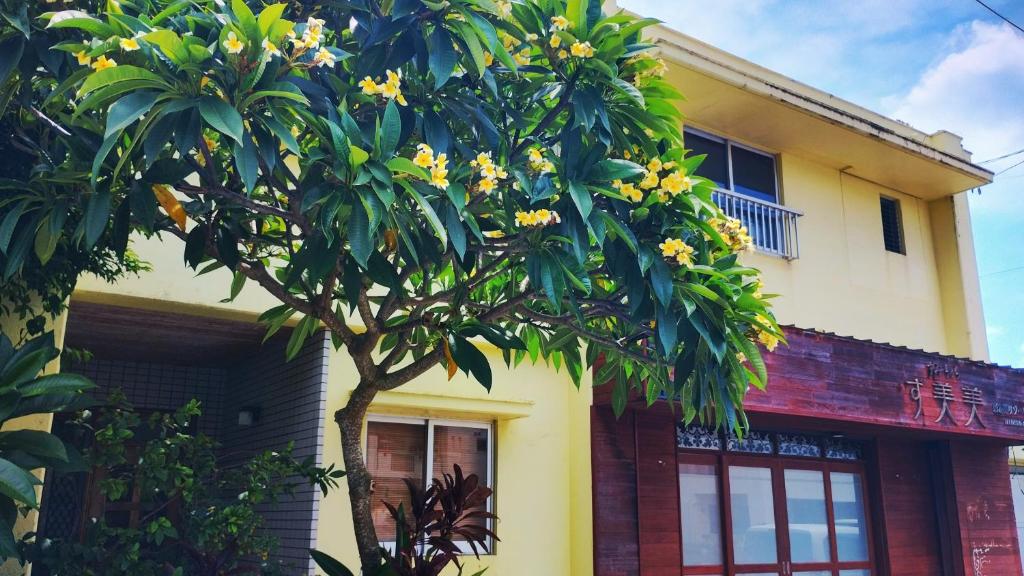 Το κτήριο όπου στεγάζεται  ο ξενώνας