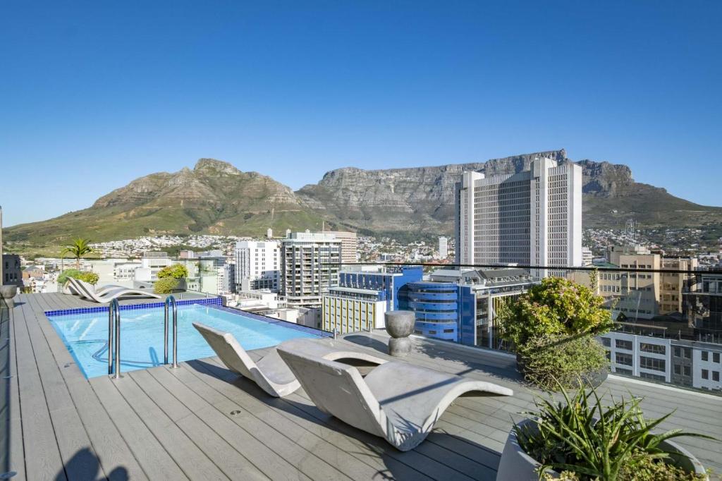Rooftop Pool Modern City Studio at The Tokyo, Cape Town (opdaterede ...