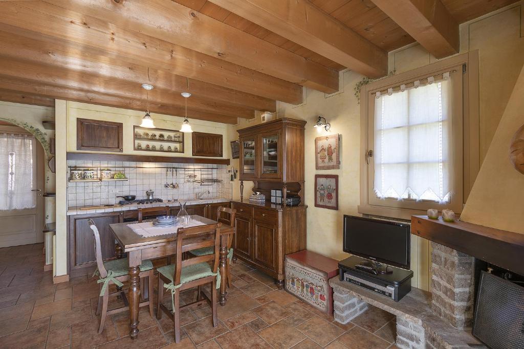 Kuchyň nebo kuchyňský kout v ubytování Casa Giulia