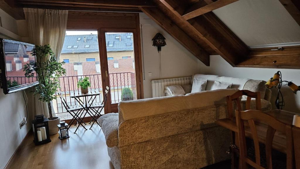 Fotografie z fotogalerie ubytování CAMBRA APARTAMENT, Dúplex acogedor en el coraón de El Pont de Suert v destinaci El Pont de Suert