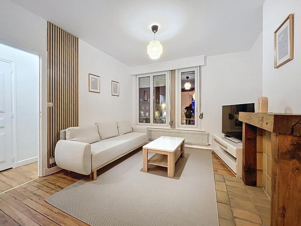 Et tv og/eller underholdning på Duplex de la place de Bergues