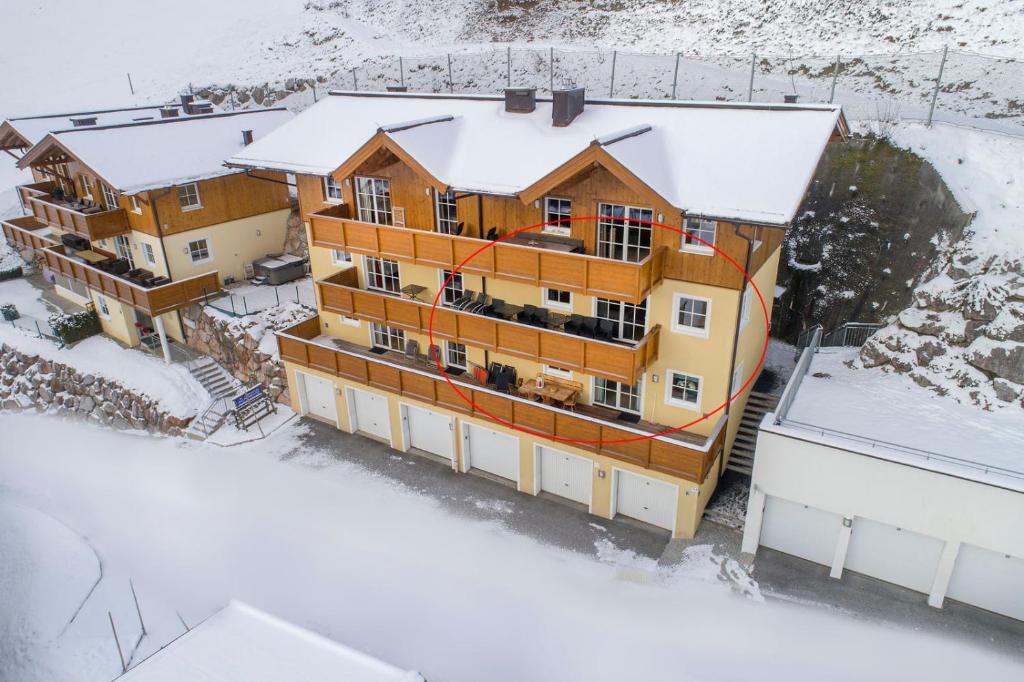 Holidayhome with Sauna Genieten in Saalbach Top E2