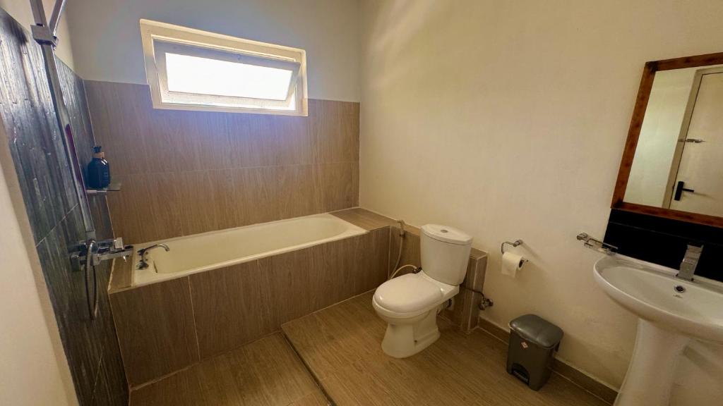 LOUIS LAKE VILLA - 15