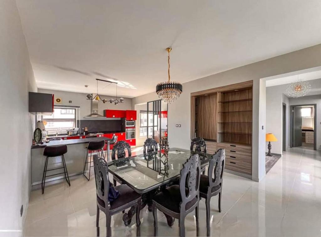 Photo inspiration: Fresh Look at Luxury Penthouse With Panoramic 180 Degrees Views Quatre Bornes