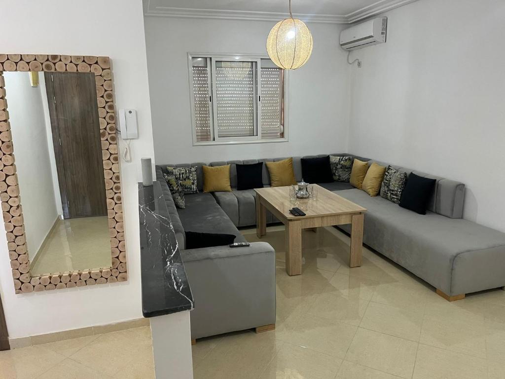 Posezení v ubytování Appartement 2 chambres meublé Marrakech