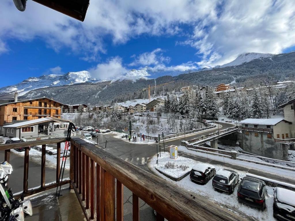 Общий вид на горы или вид на горы из апартаментов/квартиры